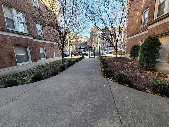 4th image of 8148 S Drexel Ave #3