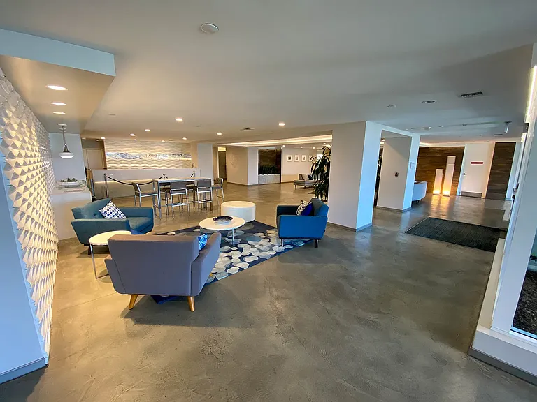 525 E Seaside Way — Photo 17