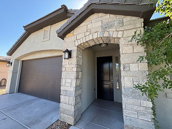 3rd image of 2370 E White Horse Dr
