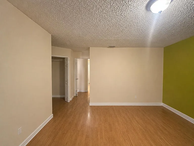 11862 SW 98th Ter — Photo 13