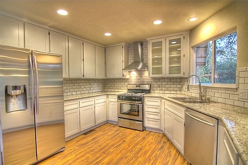 4th image of 11515 Lakeshore S