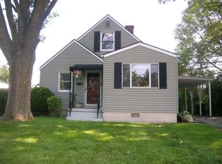 828 Kenworth Rd, Columbus, OH 43224