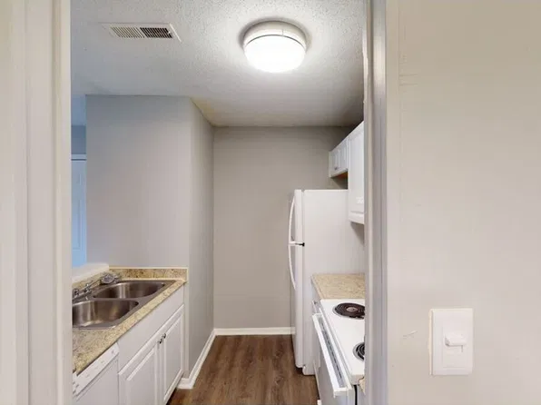 4031 Hunters Ridge Drive, 4031 Hunters Ridge Dr SW APT 3, Huntsville, AL 35802