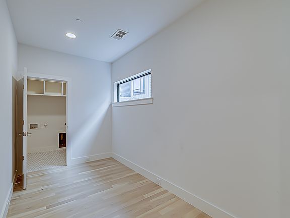 5th image of 2707 Kimsey Dr #103
