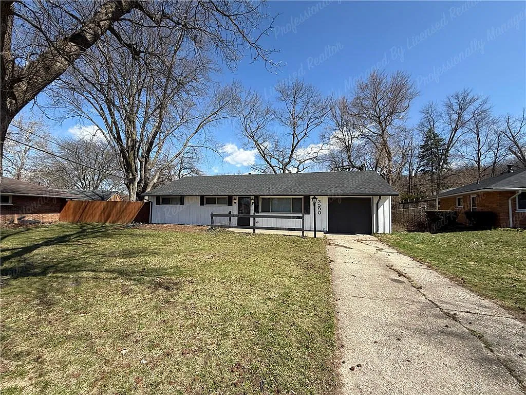 3 bed, 1.0 bath, 1440 sqft, $1,975 — Photo 3