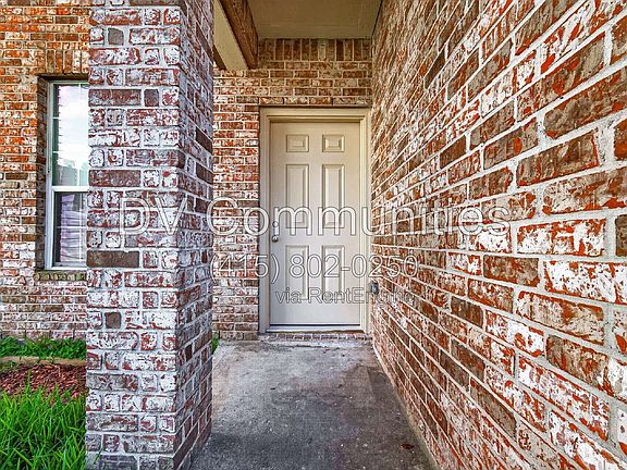 5th image of 1915 Wood Shadows Dr