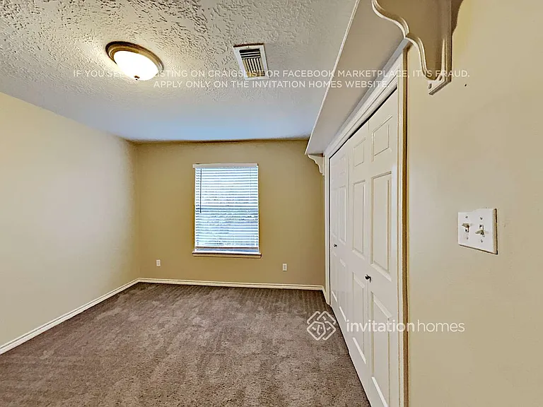 2721 Leroy St — Photo 14