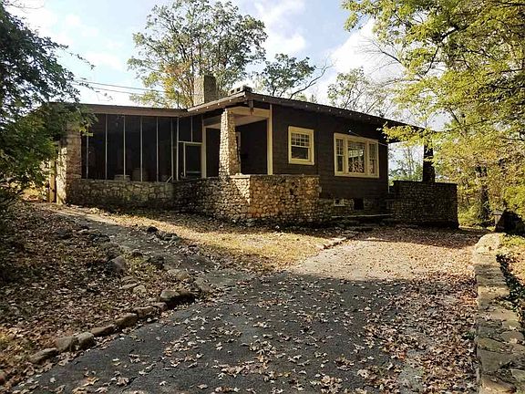 2nd image of 415 Cliffwood Dr