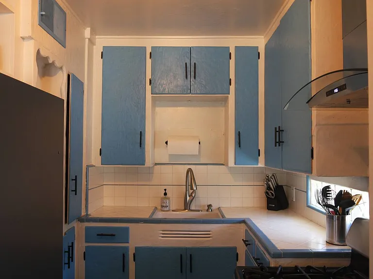 1205 E Diamond St #1 — Photo 3