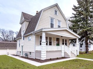 3756 S Whitnall Ave, Milwaukee, WI 53207