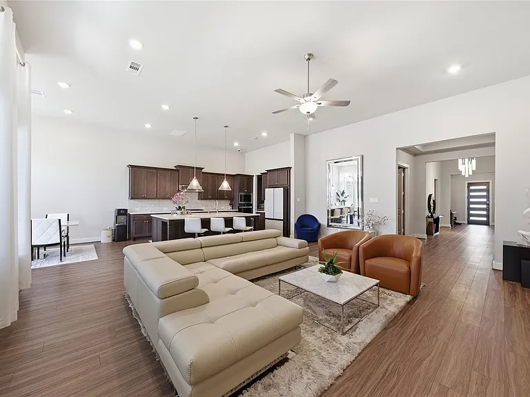 13715 Aventino Pointe Dr — Photo 7