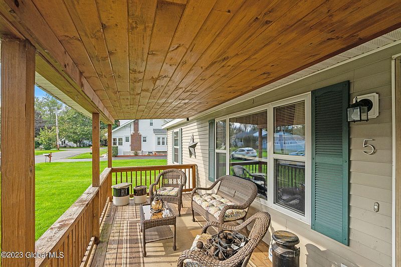 5th image of 5 Pittsfield Avenue