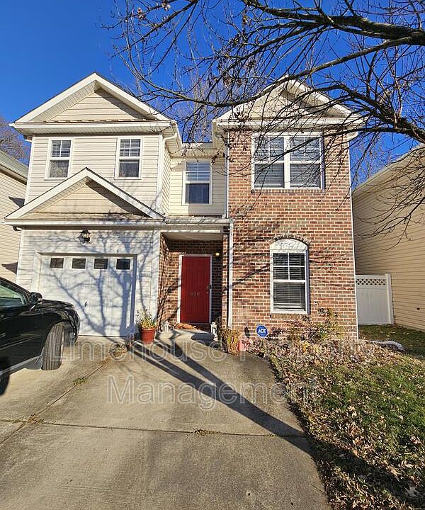 1st image of 820 Gem Ct #1