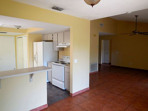 5th image of 9761 Fox Chapel Rd