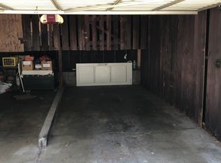 605 Glenwood Rd #B, Glendale, CA 91202