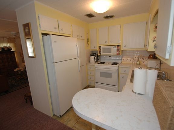 5th image of 368 Mandalay Dr