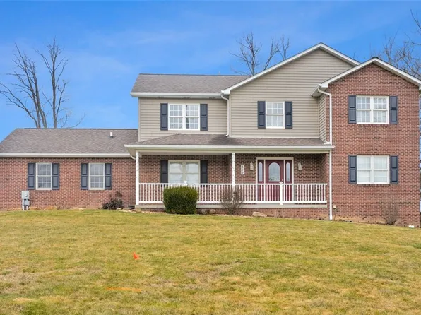509 Scanga Dr, Lower Burrell, PA 15068