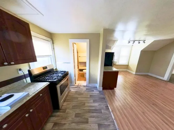 11326 Saint Aubin St APT 2, Hamtramck, MI 48212