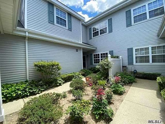 5th image of 502 Oak Bluff Ct