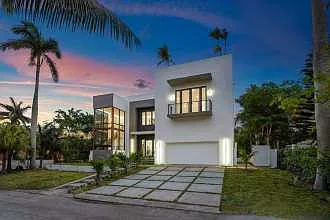 638 Lakeside Hbr