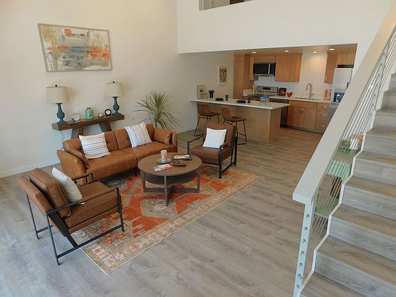 2nd image of 665 W 2nd St #2