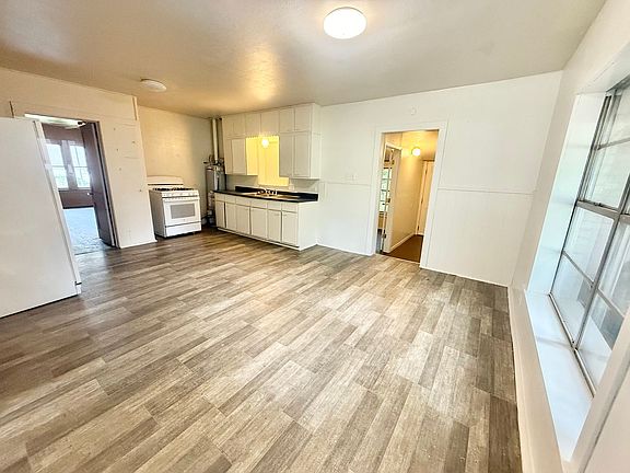 5th image of 811 Kickapoo St