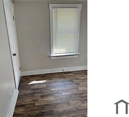 5th image of 220 Cambridge Ave #220