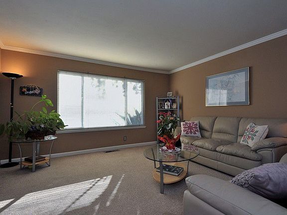 3rd image of 30 Park Fletcher Pl