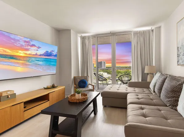 2601 E Hallandale Beach Blvd, Hallandale, FL