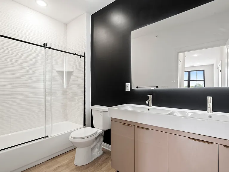 348 Bridge St #101 — Photo 7