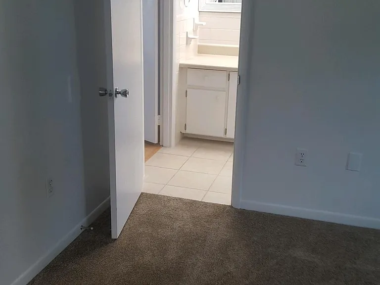 3141 Depew Ave — Photo 33