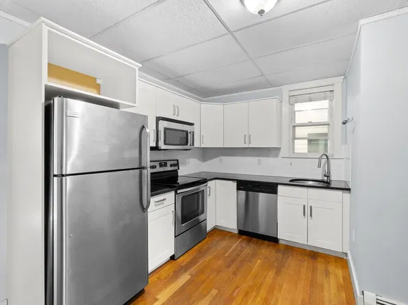 674 Saratoga St #1A, Boston, MA 02128