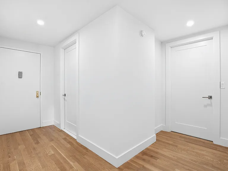 788 Columbus Ave #8JK — Photo 13