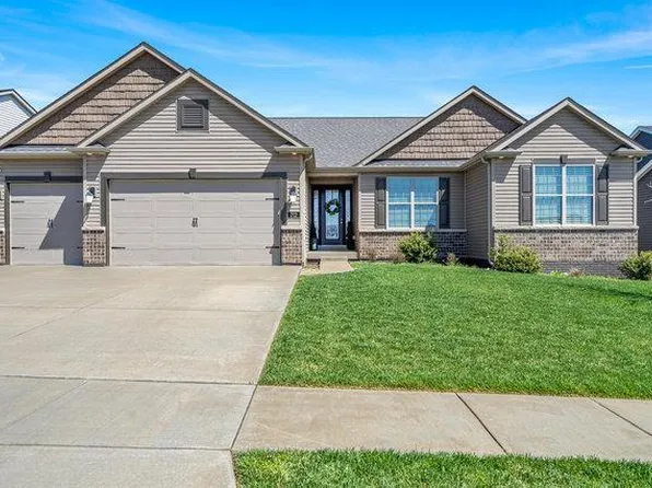 712 Bretton Trails Dr, Lake Saint Louis, MO 63367