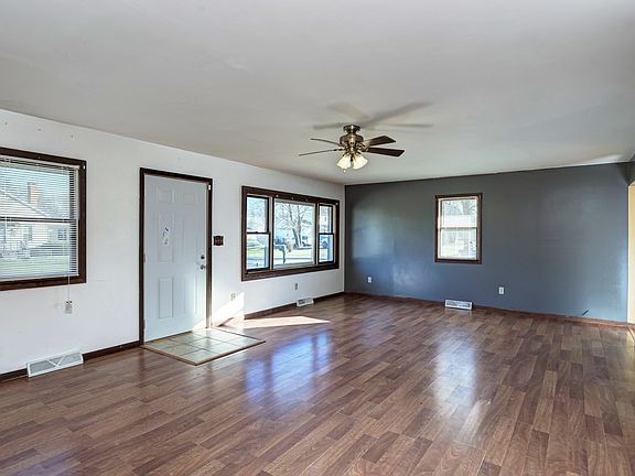 4th image of 510 N Van Horn St
