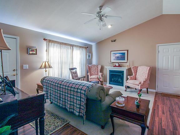 5th image of 1206 Old Pond Dr