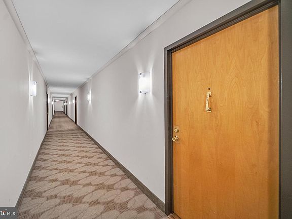 5th image of 1245 13th St NW APT 915