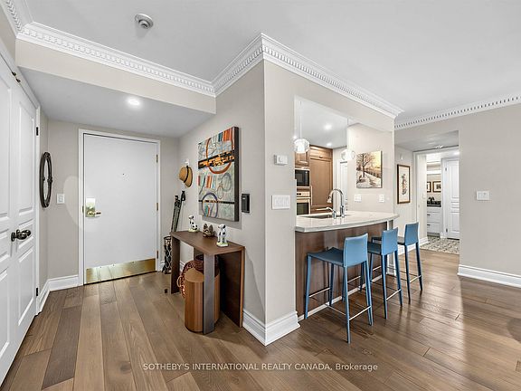 3rd image of 1 Balmoral Ave Unit 201