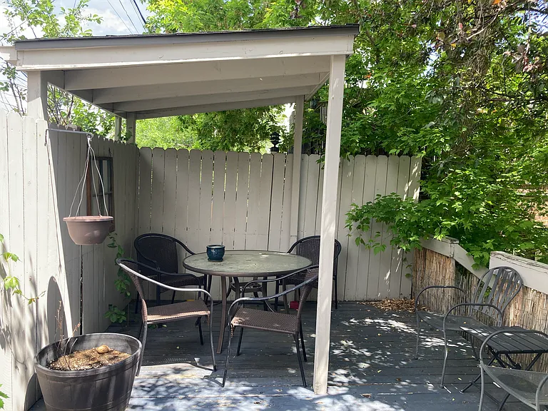 735 Lincoln Pl — Photo 13
