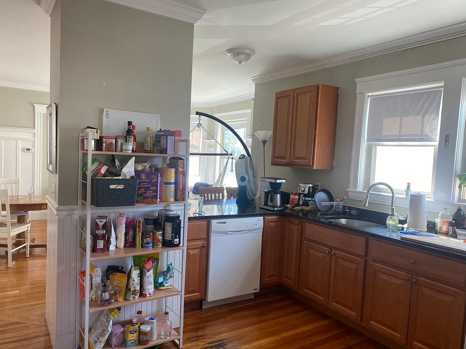 2 bed, 9999 sqft, $3,200 — Photo 4