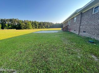 127 Arabian Ln, Richlands, NC 28574