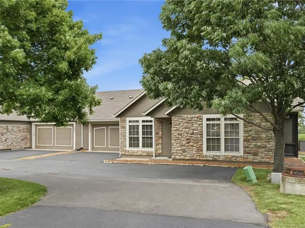 11263 S Summit St APT 2402, Olathe, KS 66215