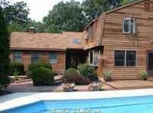 2031 Little Meadow Rd, Guilford, CT 06437