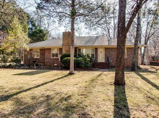 1614 Woodside Dr, Lebanon, TN 37087