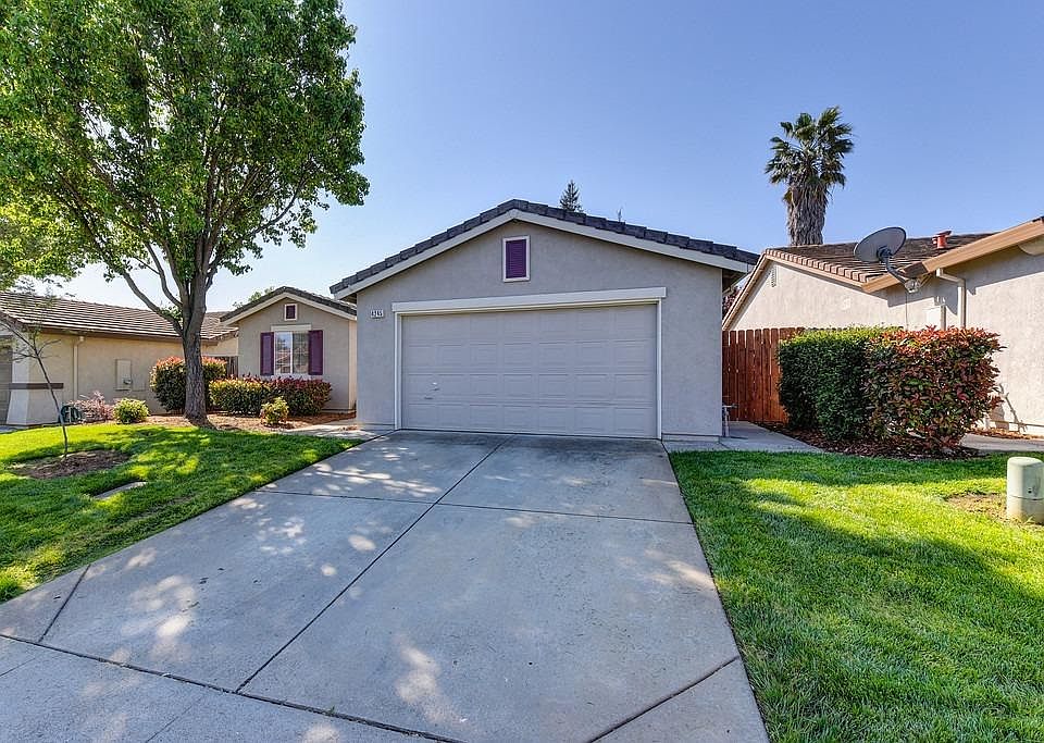 1st image of 4245 Aubergine Way