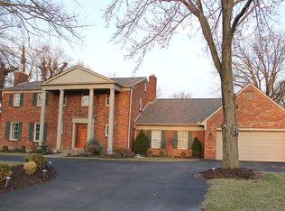 8778 Kenwood Rd, Cincinnati, OH 45242
