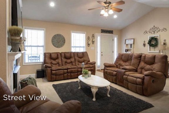 3rd image of 374 Belmont Park Dr