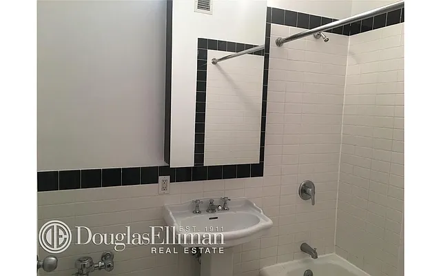 Rented by Douglas Elliman | media 21
