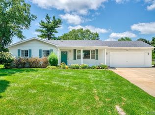6466 Hollyhock Trl, Brighton, MI