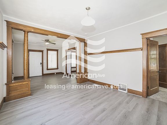 1690749_004_living_room_12783748.jpg